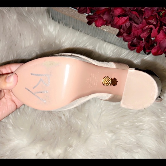 AQUAZZURA Nude Suede Platform Heel - Picture 8 of 11